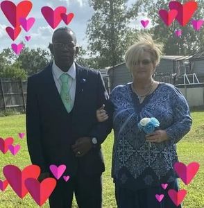 Meet your Posher, Cassandra